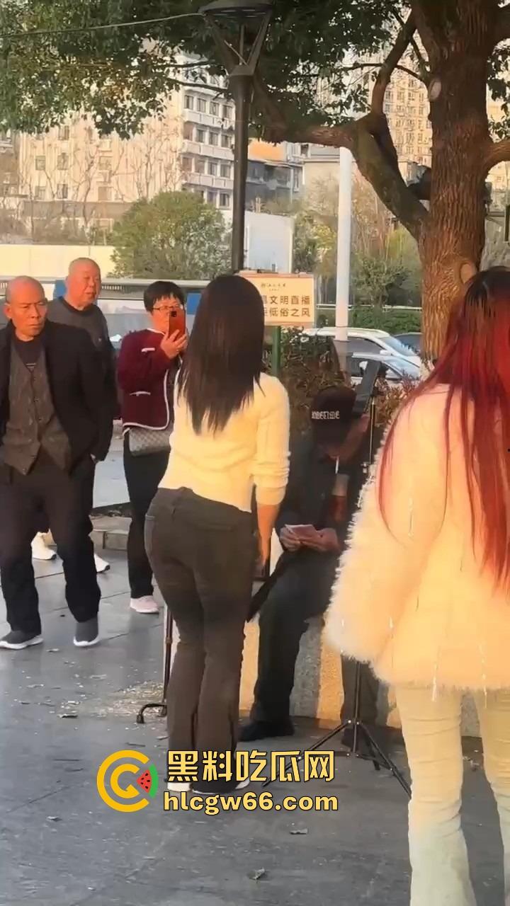 山西晋城榜一大哥线下打赏真实版拒绝中间商,拒绝平台抽成主播秒送身,钱花在刀刃上!-1