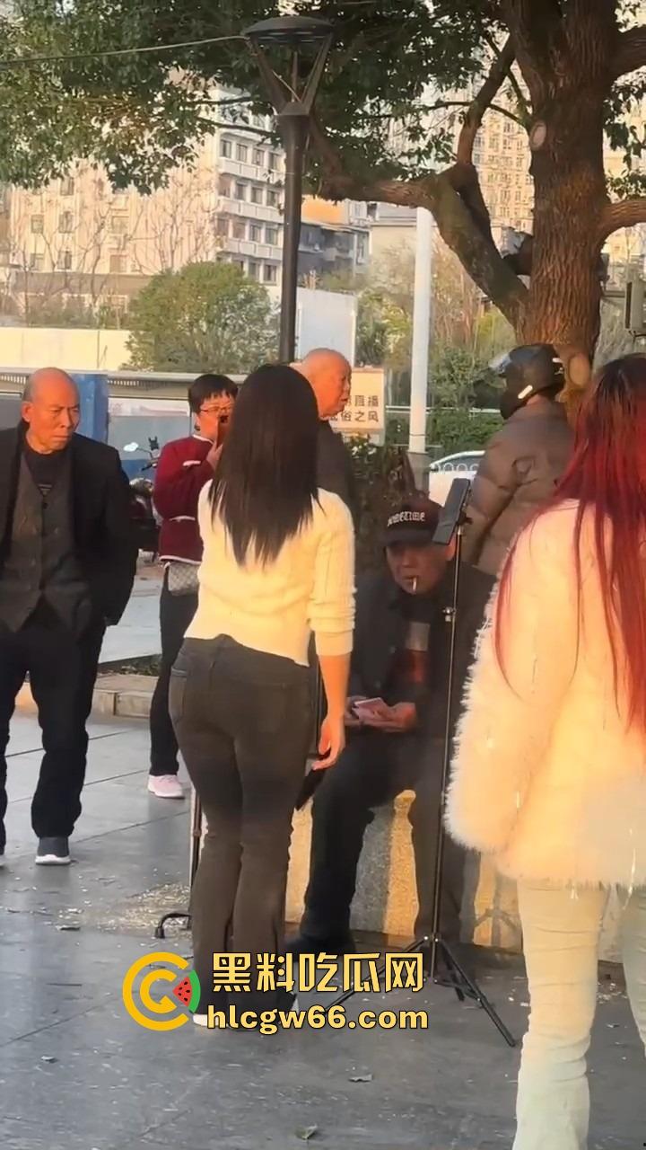 山西晋城榜一大哥线下打赏真实版拒绝中间商,拒绝平台抽成主播秒送身,钱花在刀刃上!-2