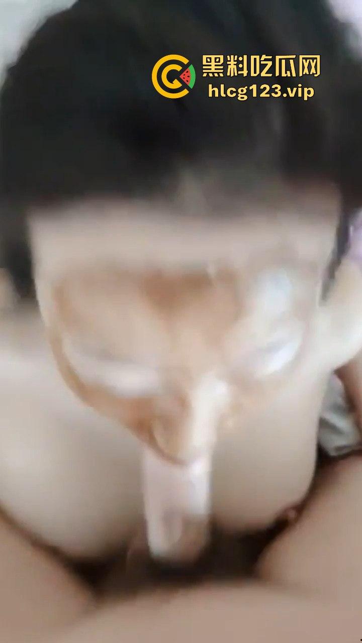 北京市西城区少妇【张雪】私拍流出!肥臀掰开无毛虎逼一览无遗,疯狂抽插淫叫连连!-8