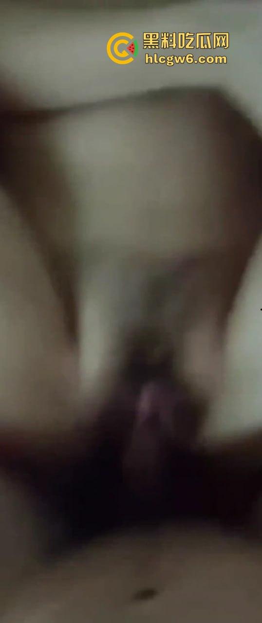 全网疯求,浙江清纯可爱网红【MIKU白】自拍性爱1分34秒视频被曝光,精选网红系列。-8