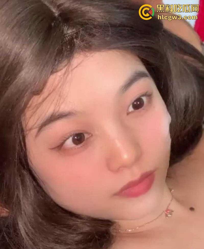 华南科技师范大学清纯女神【康雅婷】不雅视频外泄!黑丝美腿被男友扛起无套猛操,最后颜射全程劲爆!-4