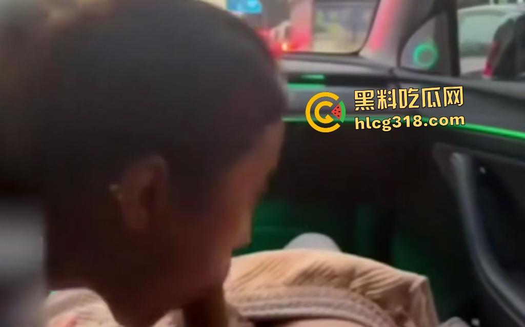 徐州广播电台主播【安素琴】在车上给副驾驶口交撸管,堵车就口交开车就单手撸管,下车后直奔酒店!-3