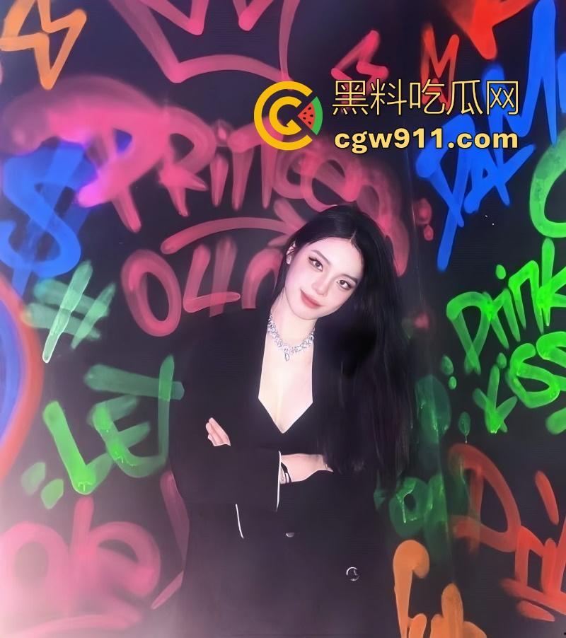 济南科技学大学情侣做爱视频流出,超高颜值极品身材小女友,情趣黑丝诱人,白嫩肥臀疯狂榨精,浪叫不断!-1