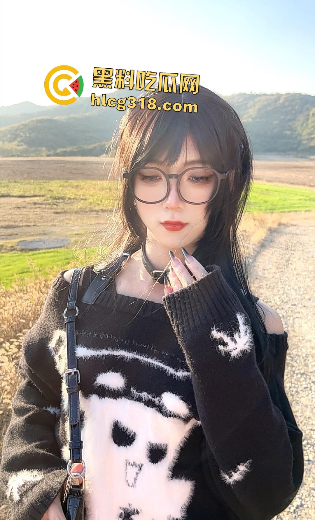 清纯双马尾伪娘【陈闲广】鸡鸡小到隐形,穿上内裤相当于看不见,直男被口交还没发觉是gay!-1