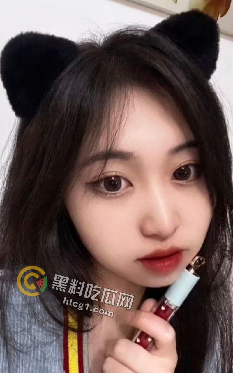 青海女子「李敏」激情裸聊视频外泄,一边看男友录的视频还一边给男友口!-3