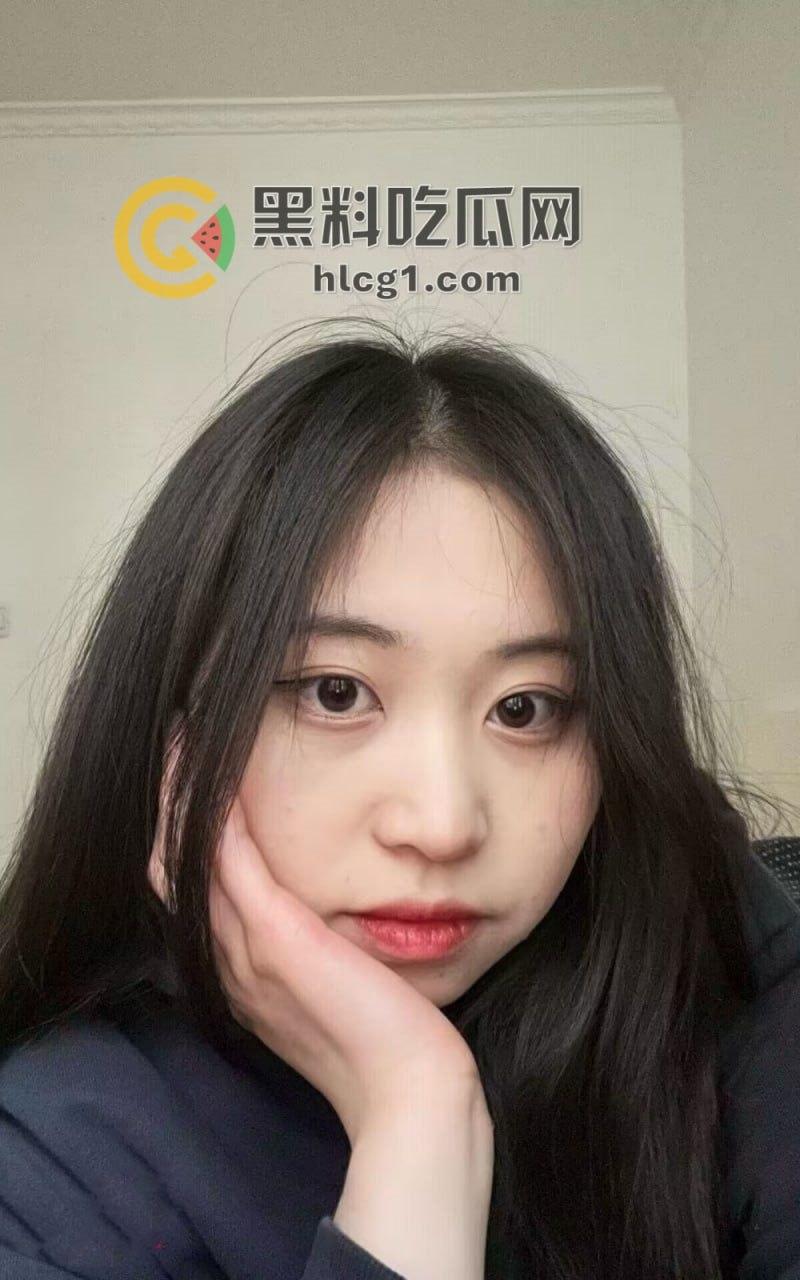 青海女子「李敏」激情裸聊视频外泄,一边看男友录的视频还一边给男友口!-5