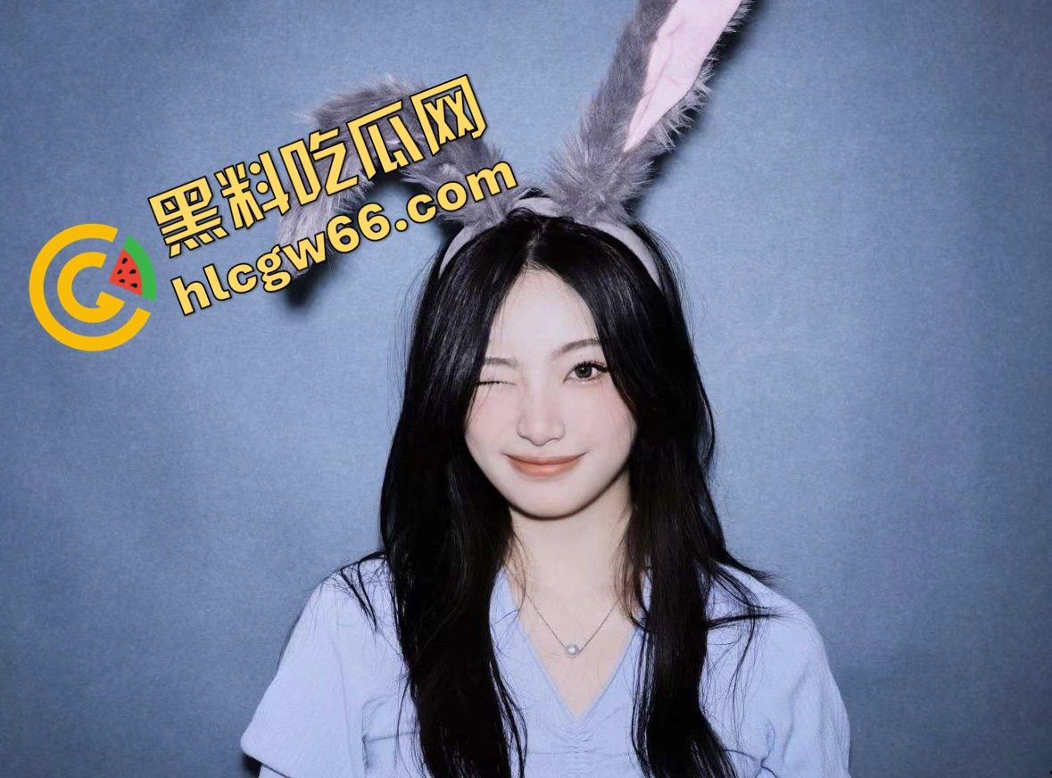 湖南大学清纯女【王丽】被操成狗,男友暴力口交多姿势爆操,小穴夹得死死,贱叫声听了就想操!-6