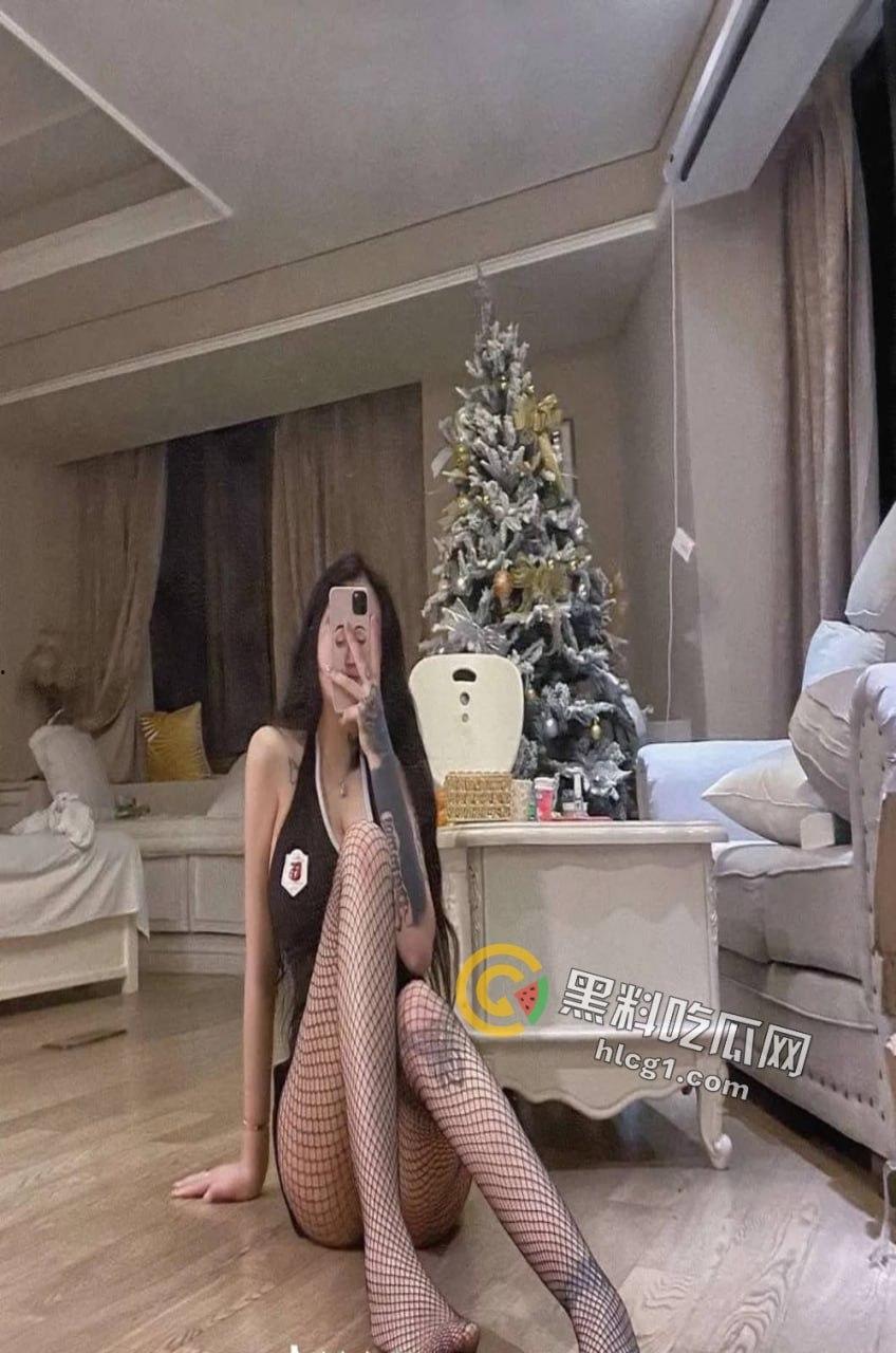 抖音10万纹身网红「丹妹呀」3P视频曝光！平时骚气外露，私下前后通插！-4