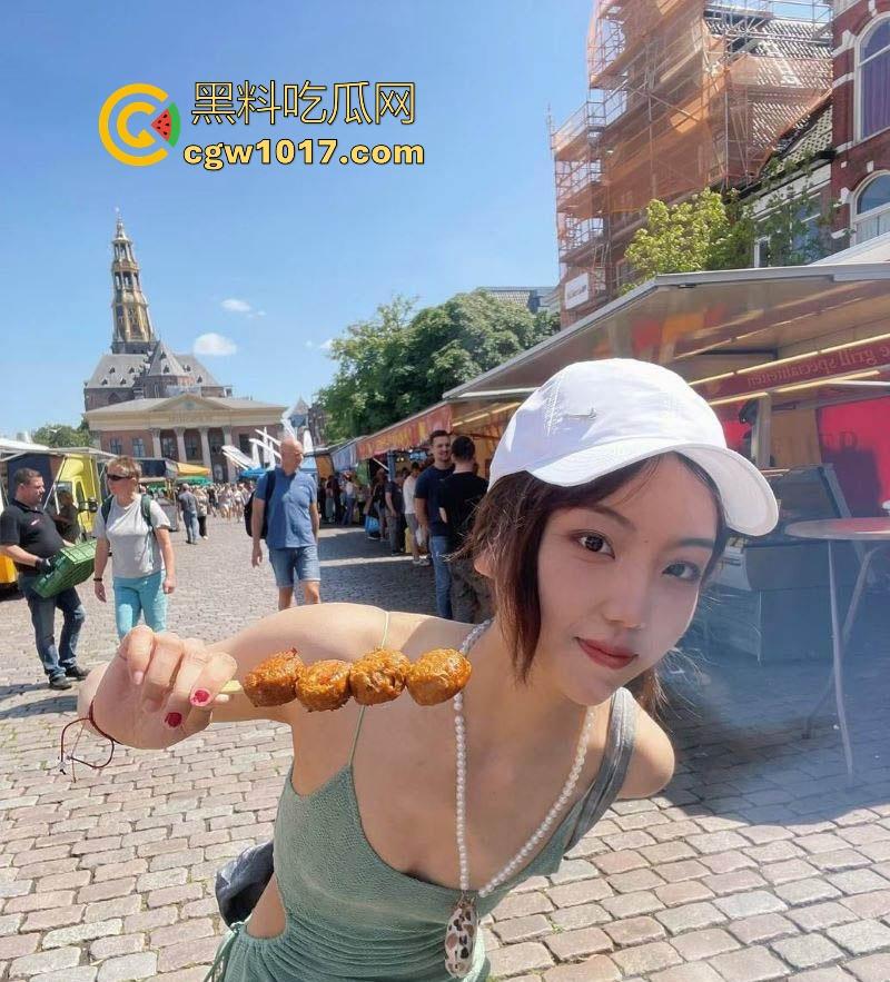 极品高颜值女留学生 ,吊多民富二代,各种场合深喉吞屌喷精浪叫,玩转富豪圈堪称时间管理大师!-5