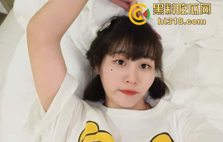 长春医科大学【李燃】网调私拍曝光,清纯反差母狗,浴室自慰激烈揉搓阴蒂,骚穴娇嫩全程火辣高能!-4