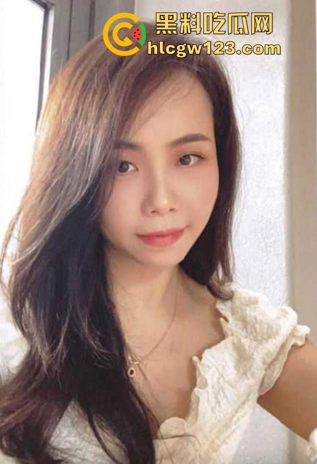 海角乱伦!趁老爸出差和36岁轻熟后妈 开启禁忌伦理性爱 体验少妇蜜臀极致享受!-2