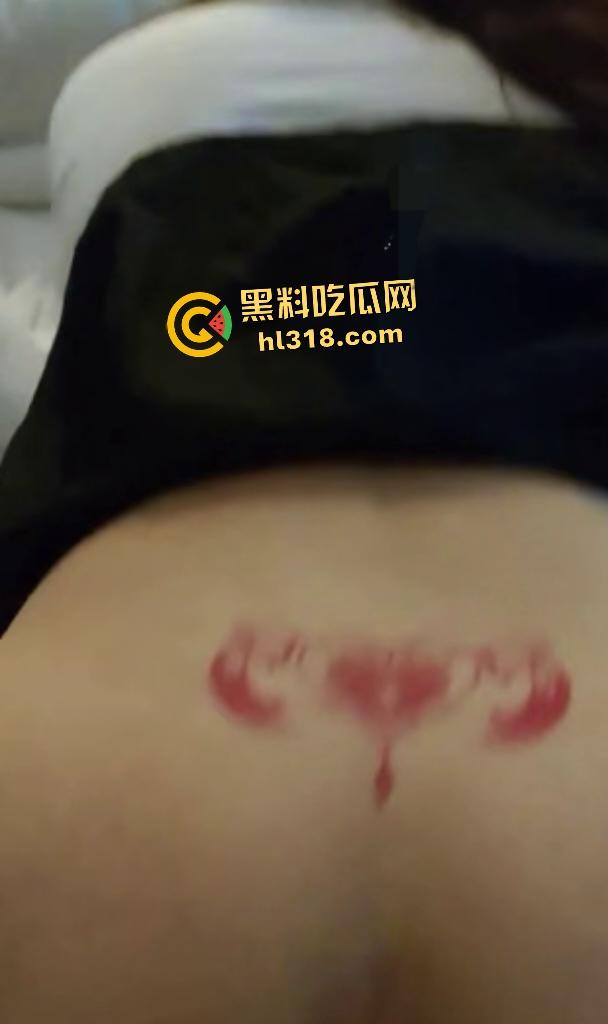 深圳人民医院为升职献BBW巨乳翘臀女友给骨科主任【龙厚清】儿子,可最后女友跑了,职位也没了!-5