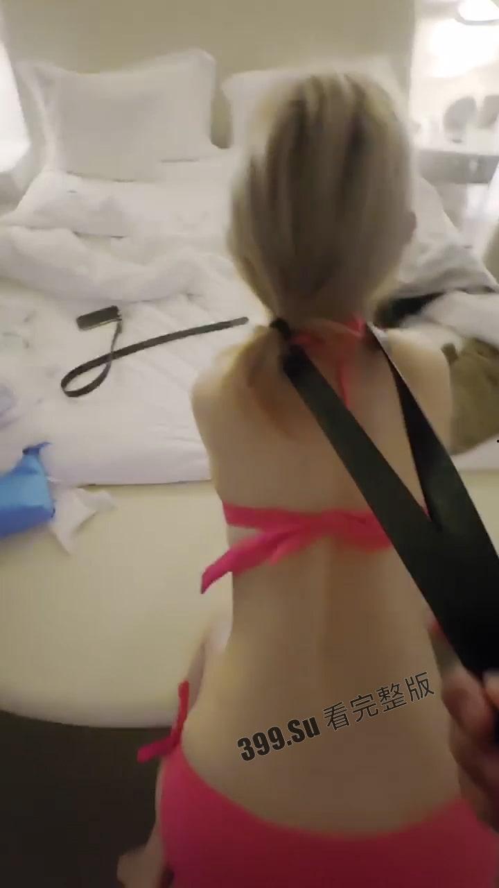 山东师范大学极品反差眼镜娘 李书瑶 纹身小骚逼内裤塞嘴里被捆着后入的样子和名字反差感不要太强烈-7