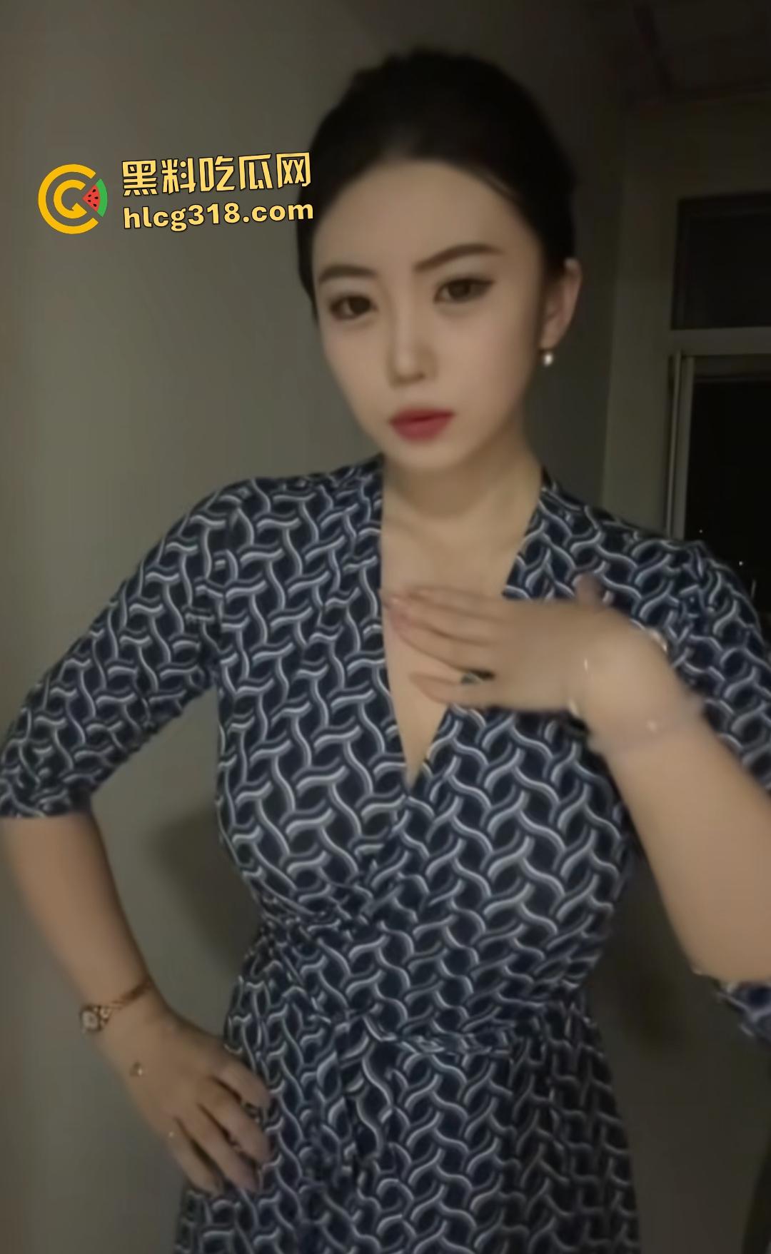 抖音【诗音】被打高尔夫的叔叔内射!不愧是打高尔夫的老手!这脚和美腿加在一起看着真骚啊!-3