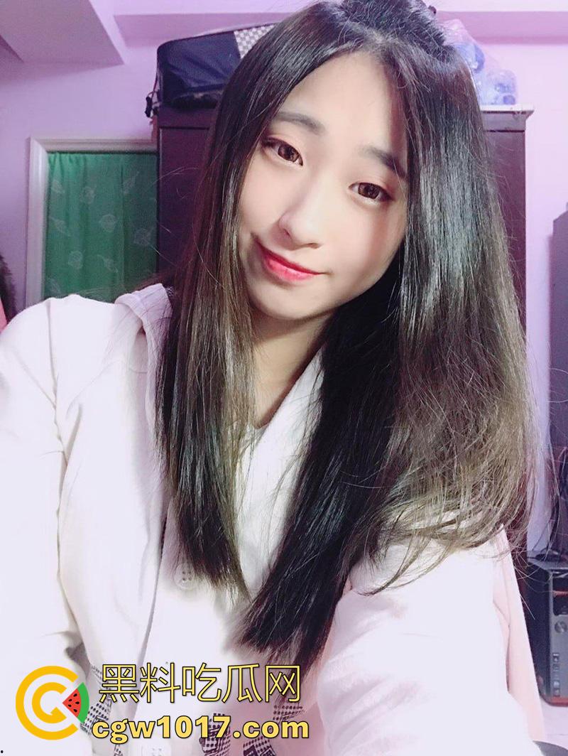 沈阳母狗幼师,昵称【小熊爱吃棒棒糖】,自述劈腿男友,约炮男友好兄弟,没事就在网上裸聊自慰给别人看!-2