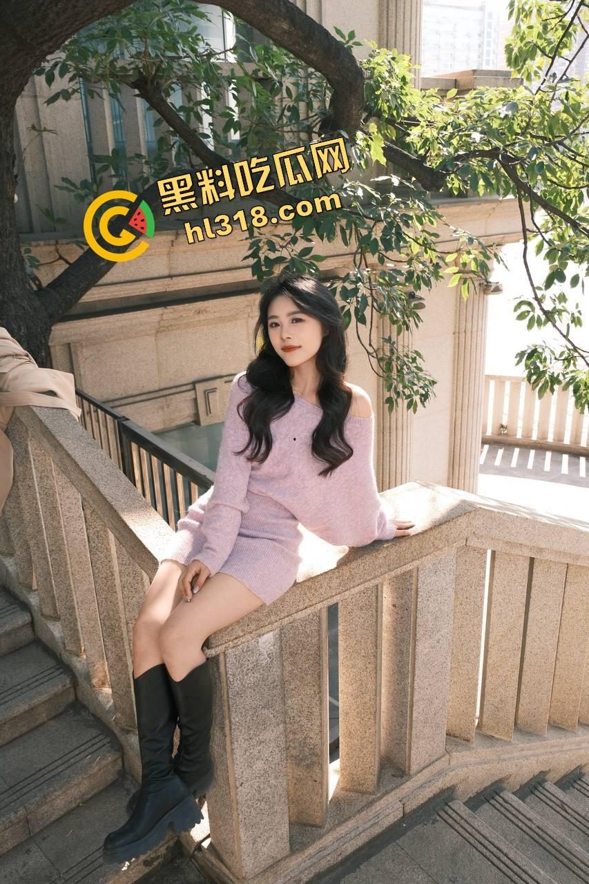 健身房光头大哥化身海鲜大师,深夜专场舔鲍如品刺身,身板硬朗手法老道,女学员都被他舔到腿软!-3