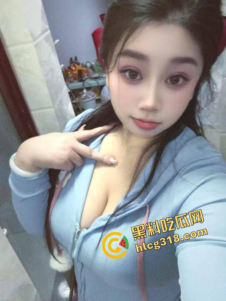 公园树下野战气质女神,高潮娇喘内射后,当场提裤子逼里夹着热精液小碎步走人,说就想这样走回家!-2