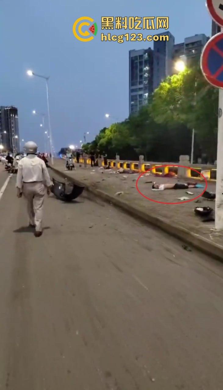 又是女司机!一死一伤 苏州两轿车发生碰撞后撞向一非机动车!惨不忍睹-4