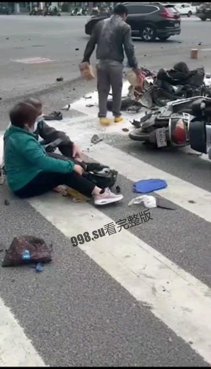 又见马路女杀手!监控拍下可怕一幕-5