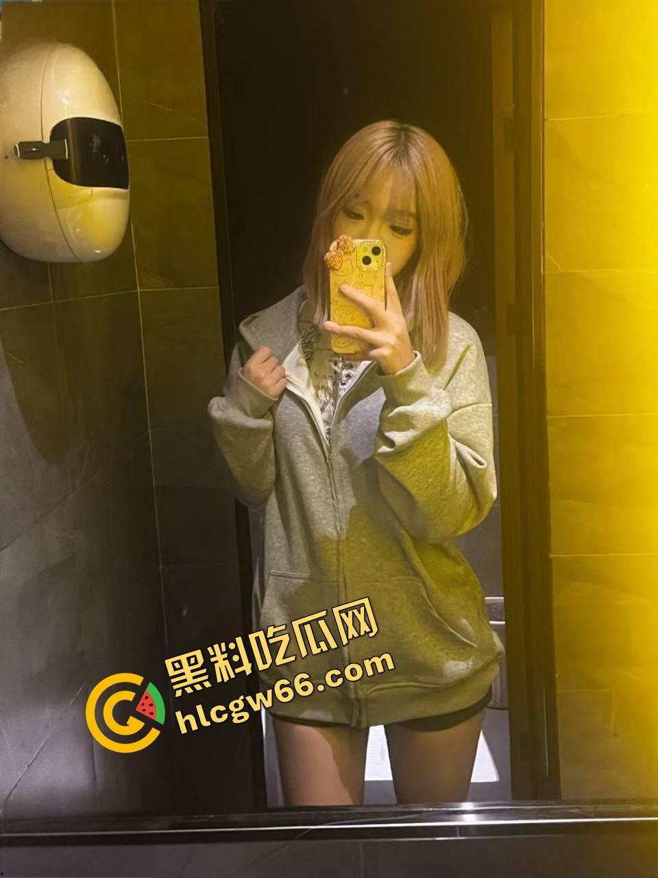 泉山萝莉【袁洛洛】白嫩皮肉勾魂腿细乳翘，粉嫩骚眼掰开自摸喷汁，真想干翻她嫩洞操到满脸红潮！-4