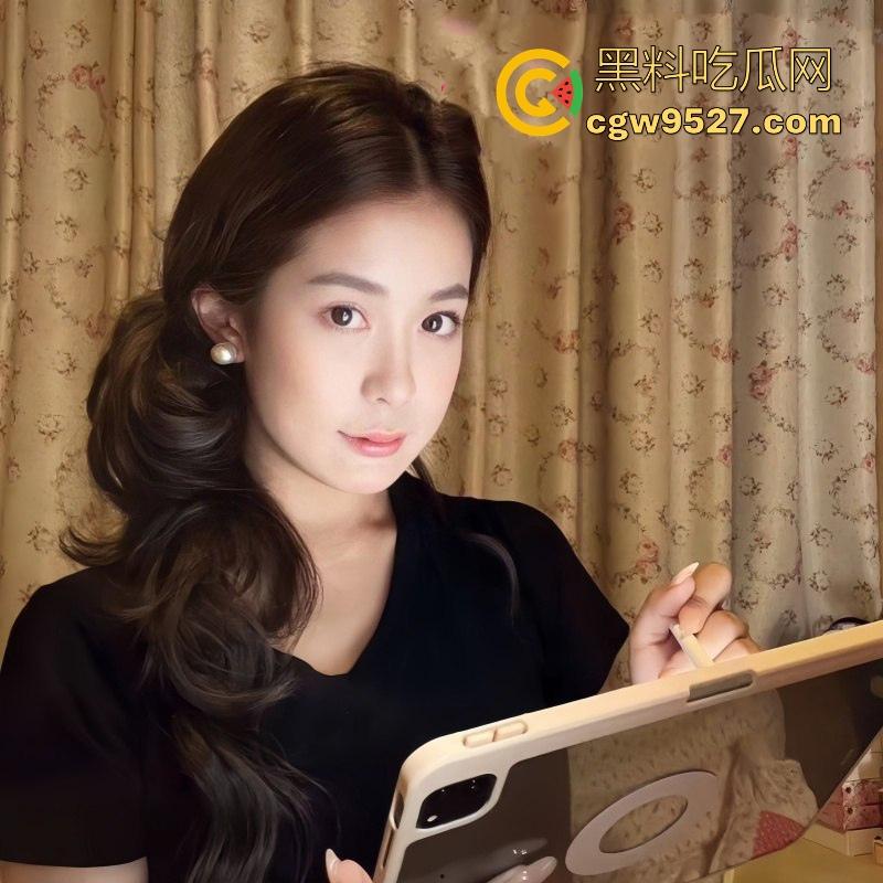 性感女神【蛋堡】约炮金主视频曝光，高颜值反差母狗，性感黑丝挑逗，足交深喉无套内射，反差感十足！-1