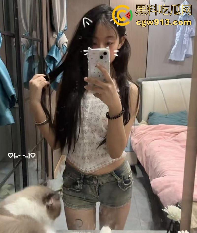 杭州工商职业学院【张慧语】骚逼反差小母狗,豪乳傲然挺立,舌钉口活销魂,黑丝翘臀入到失魂!-2