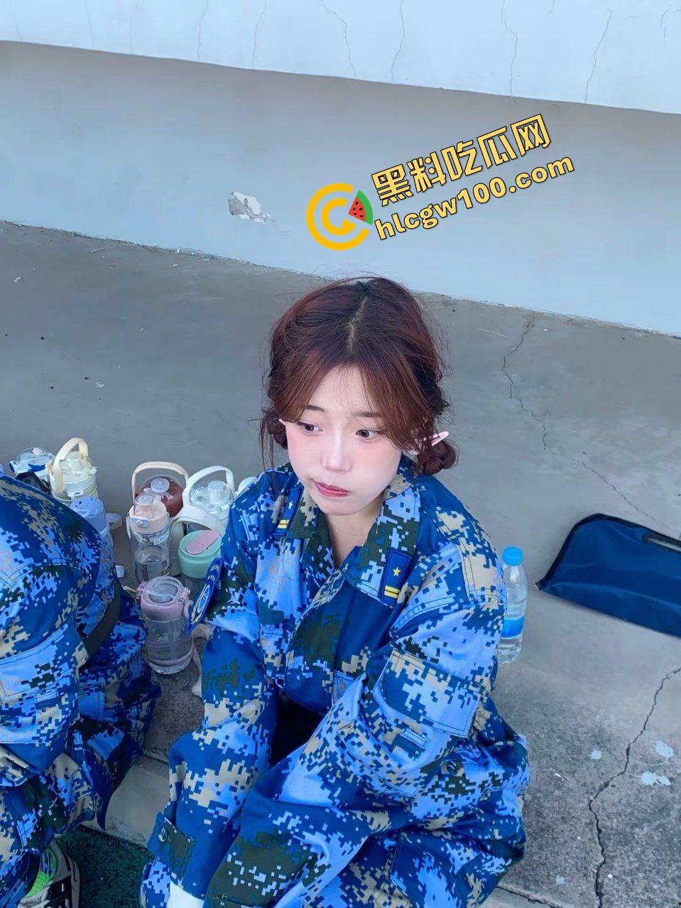 山西工程科技大专甜御女神反差母狗『张怡颖』跨年夜酒店蒙眼调教口交 SM淫语爆操粉穴骚逼!独家原创流出!-4