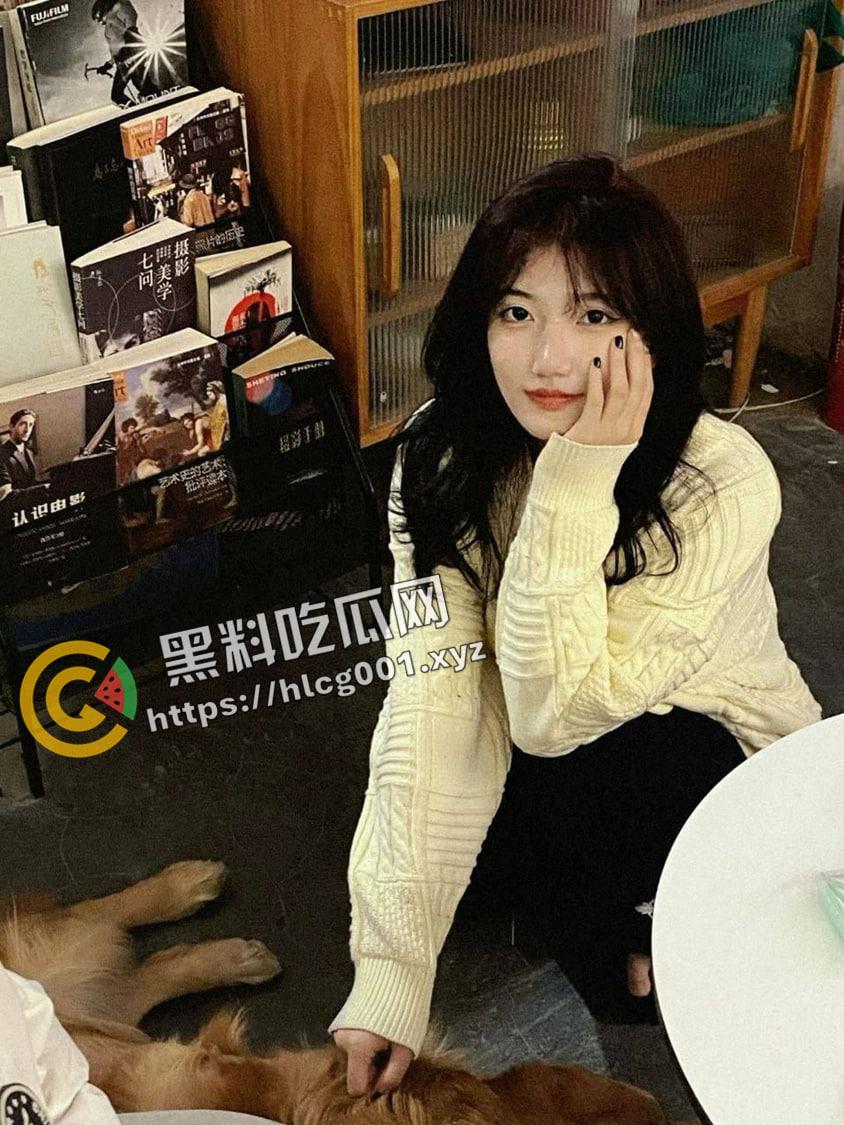 天津美术学院反差婊!体育生的肉便器 奶头粉嫩 身材极品 叫声太浪了 减低音量 放心食用-3