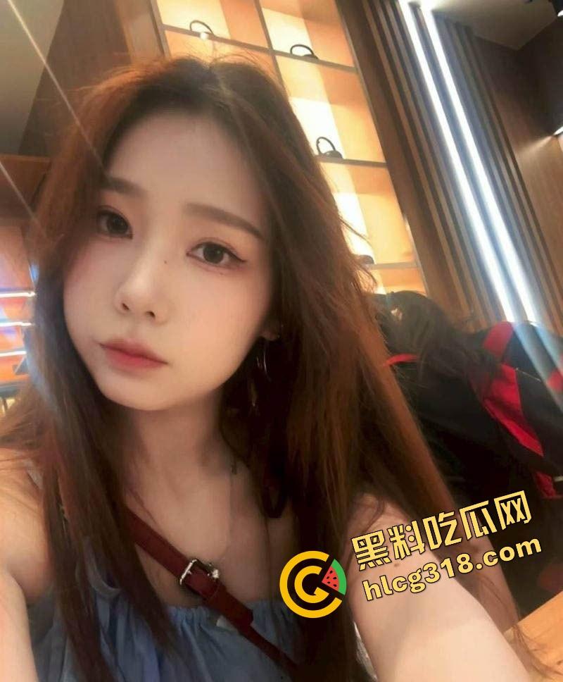 清纯外表全是装,新疆昌吉美少女『杜洁』视频流出被操到嗓子眼,私下猫奴玩法奶头让猫舔!-4