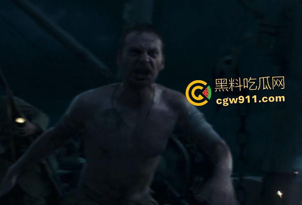 电影【东极岛】渔民逆天救英俘!二战舟山海域日轮沉没惨剧,野性渔民惊涛骇浪中血性爆发,真实英雄事迹!-6