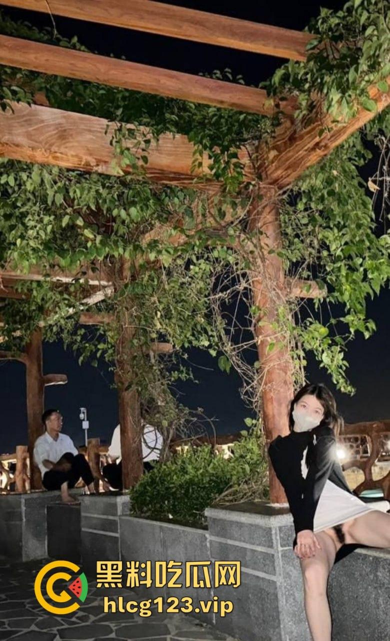 清纯小美女变身小母狗!露脸私拍泄密,调教啪啪玩的飞起,床上风骚到不行!-2