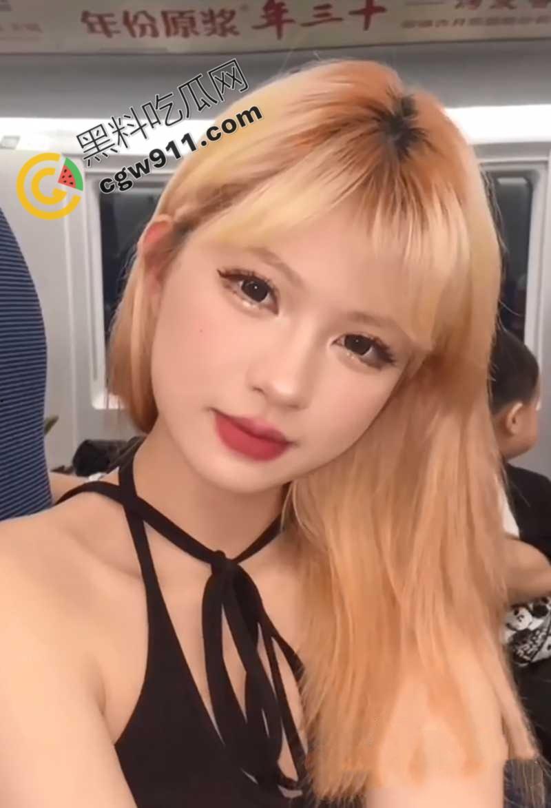 重庆洪崖洞海底捞美女领班【曲晓雯】与男友私拍流出!极品身材,无套猛干,淫叫不断,骚话羞辱彻底被玩坏!-2