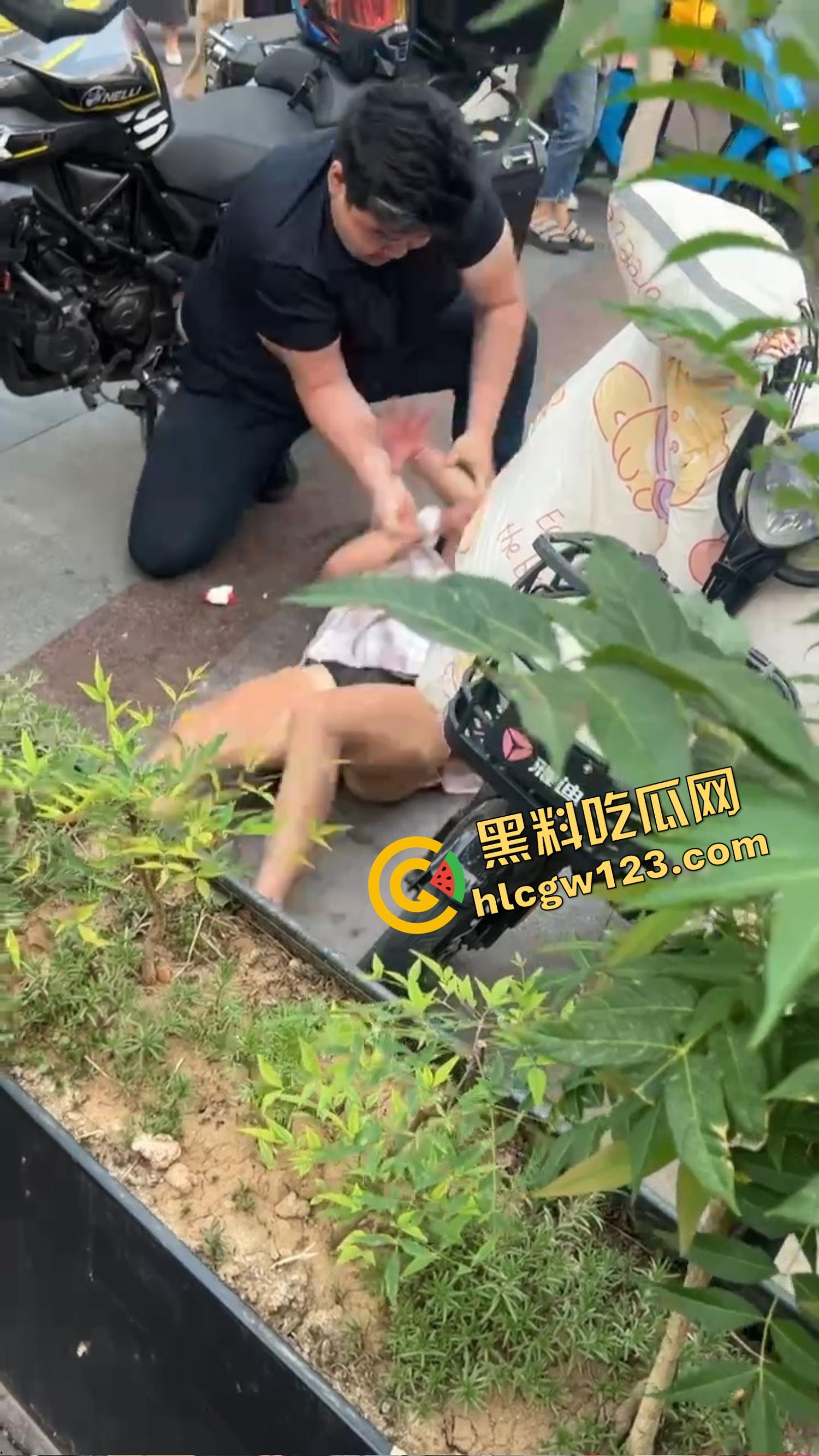 淄博JK铁锤妹妹怒砸春风450NK，穿着丁字裤情趣衣酸辣粉塞排气管，全网暴走萝莉认证已满级！-12