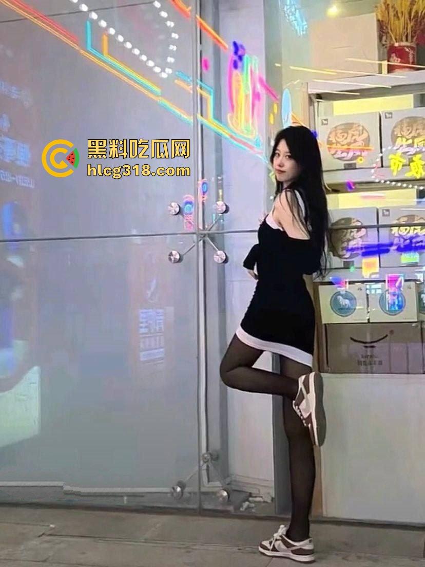 中铁三建女设计师『苗苗』被领导操到高潮口爆后闹掰互撕，操逼一时爽爆雷两行泪，鸡巴进嘴感情归零！-8