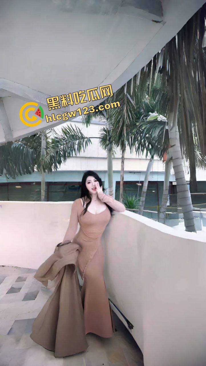 宁波摩天轮上疯狂野炮,骚女坐上去骑到飞起 哥们拿着旗舰手机超清偷拍全过程 群里分享给兄弟吃瓜!-2