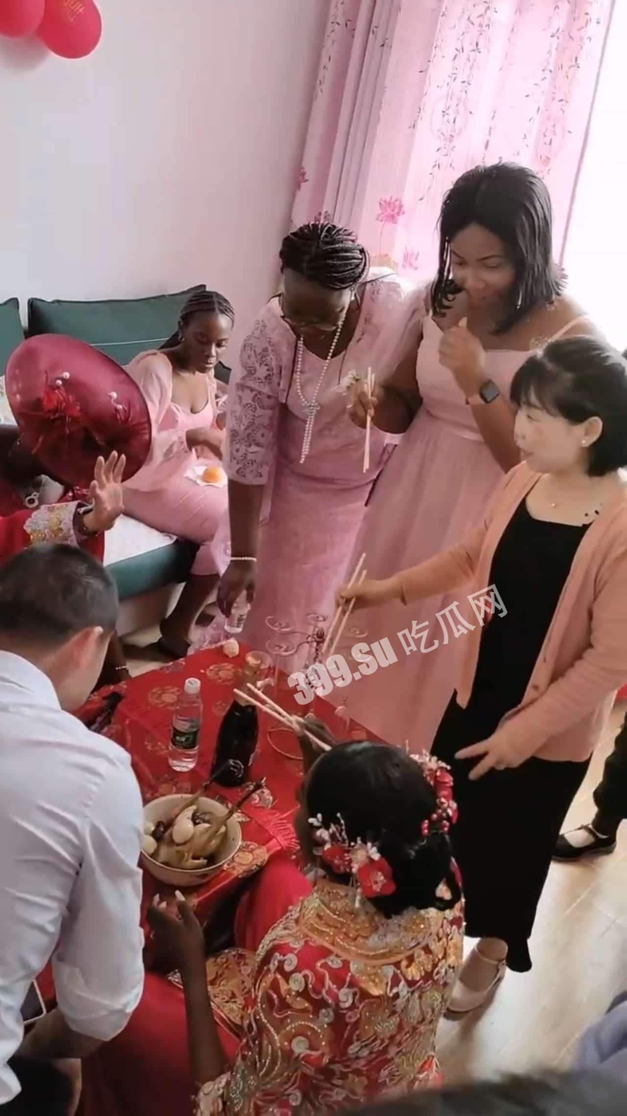 小个男迎娶黑妹 据说女方是科特迪瓦人🇨🇮女方家底十分有钱-6