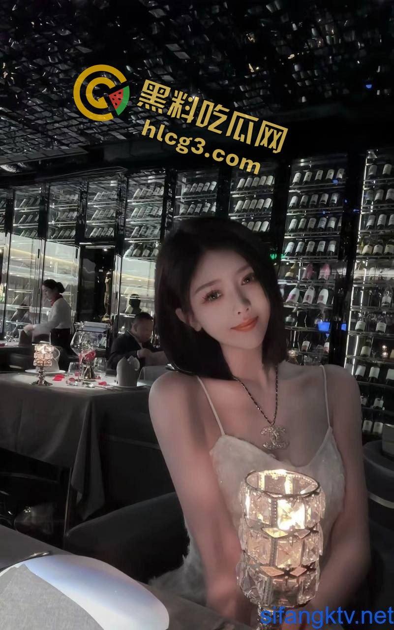 【校园秘闻】艺术学院大三舞蹈生情趣制服COS狂野性爱,姨妈期间高潮暴露!-5