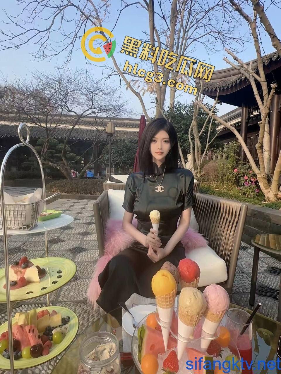 【校园秘闻】艺术学院大三舞蹈生情趣制服COS狂野性爱,姨妈期间高潮暴露!-9