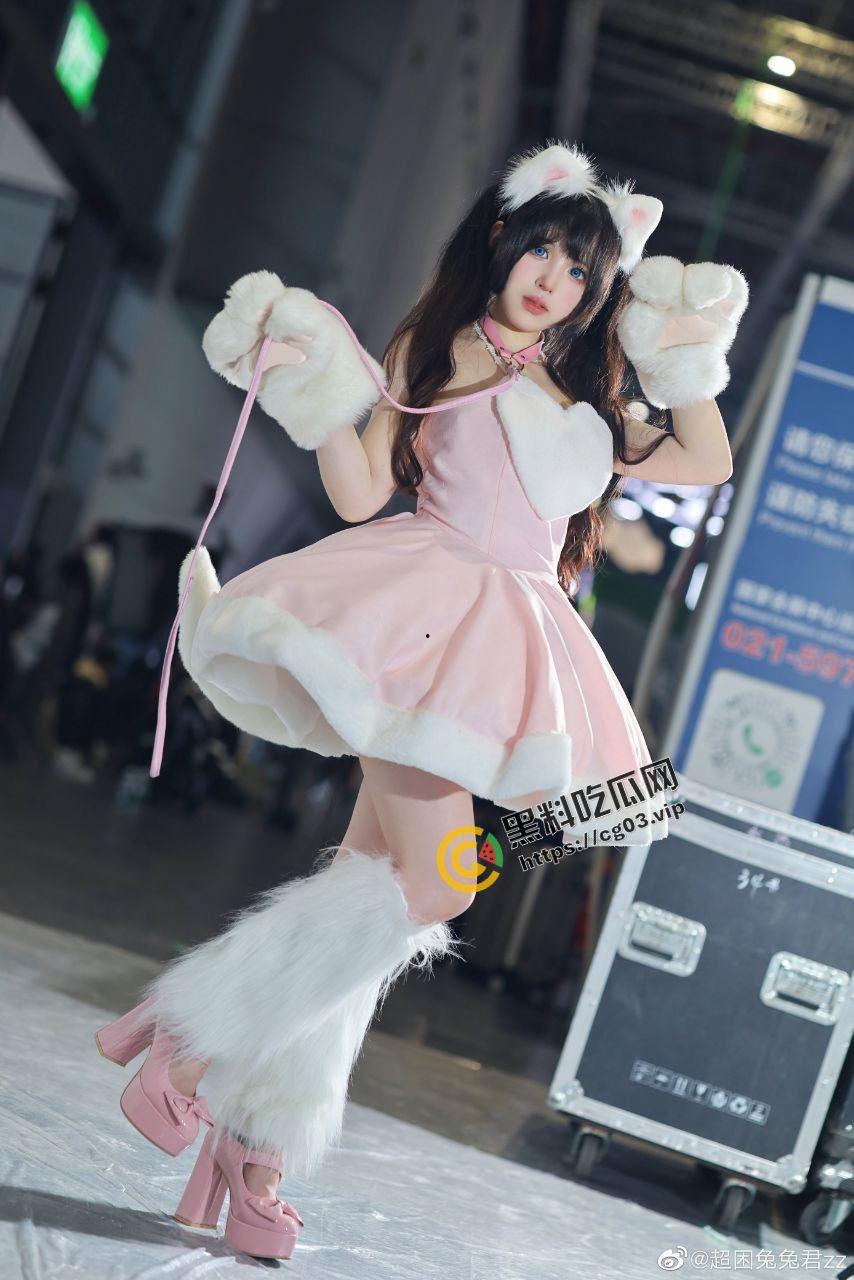 牛逼!推特福利姬【菟丝大花】转战抖音b站当网红 网黄想恰二次元烂钱 又当又立的鸡-11