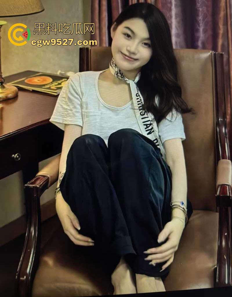 北京邮电大学气质学姐【林雯莹】不雅视频被男友卖出,全程露脸口交爆操,舔屌吸肛反差无比!-4