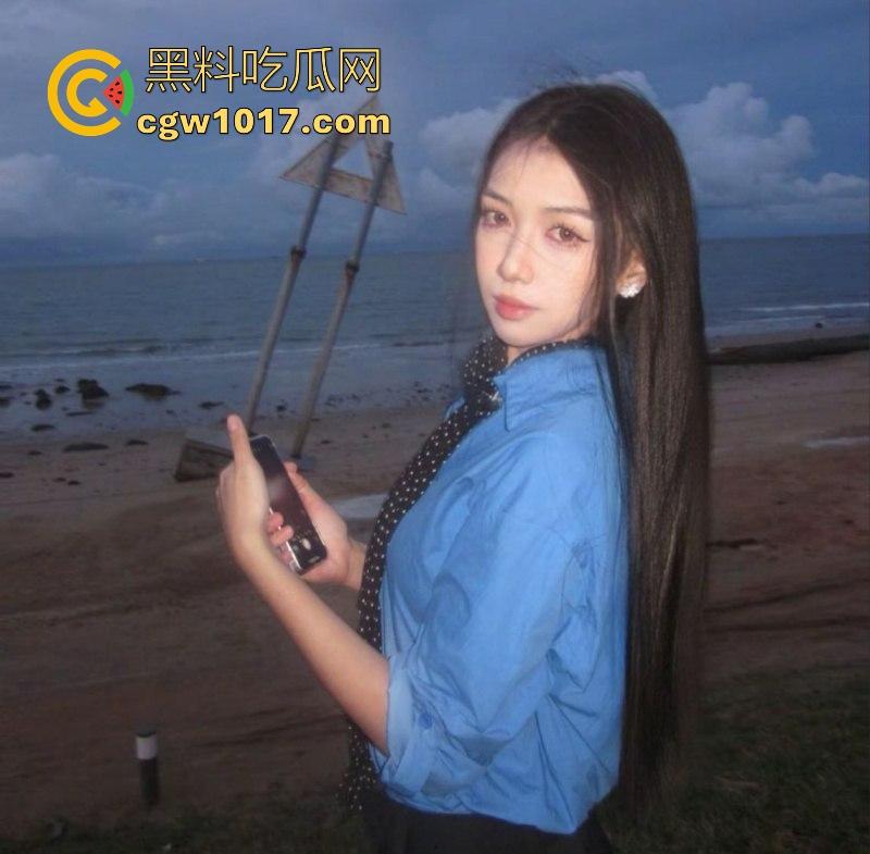 成都极品长腿御姐【卢怡宁】气质高冷却私下淫荡至极,被男友调教激情爆操,黑丝诱惑深喉舔屌,无套猛操内射中出!-4