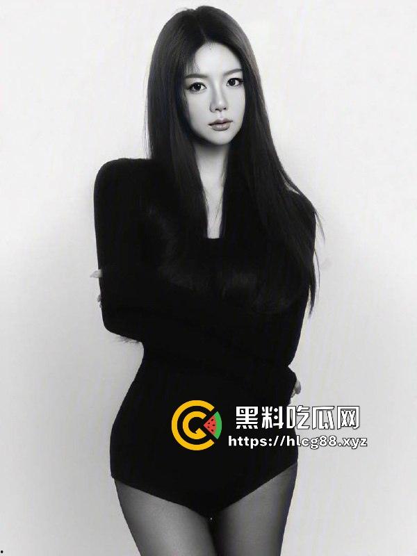 群里哥们女友给金主包养,洗逼里精液还报备,男主舔着等女友日完约会,真他妈绿帽王!-9