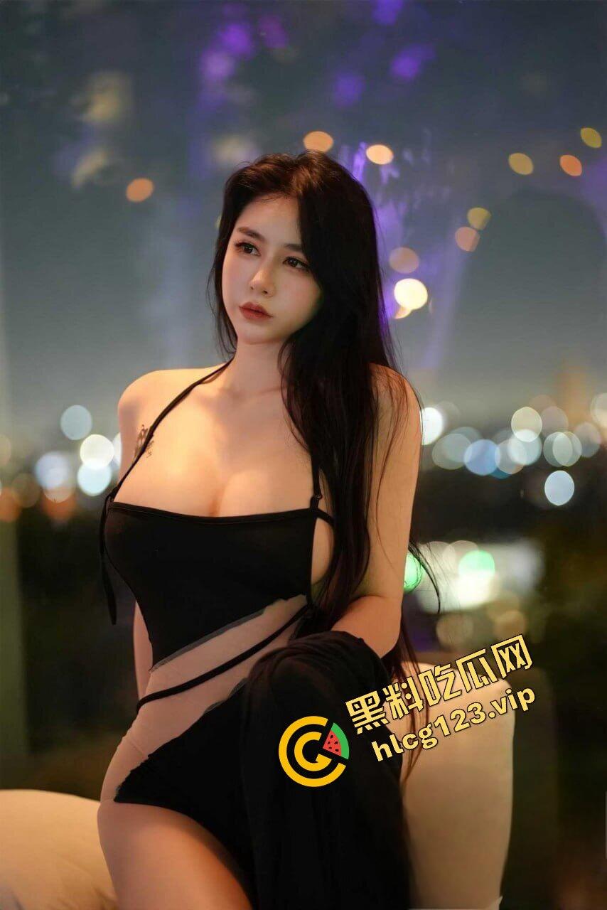 外网爆乳网红【Dada】私拍流出,后入姿势狂野,巨乳晃动撩人!-4