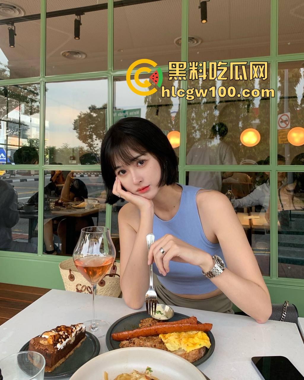 海南政协常委『张泰超』五妻生活奢华曝光,26岁小老婆豪宅震撼人心 一面墙的茅台20万马桶 大老婆还能怎么壕?-2