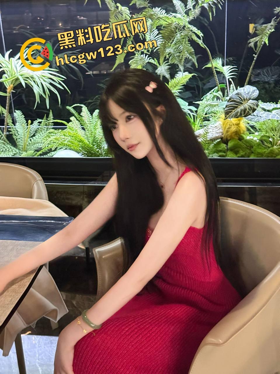 甜妹皮囊装不住她的骚,安徽『邵妮钢』锁精白虎逼,钢圈逼纹屁眼爆插三连杀,这骚劲儿能榨空五个壮汉!-6