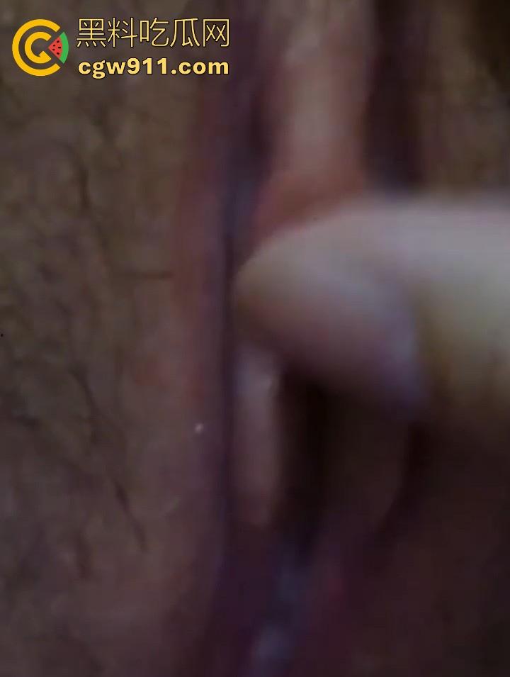 广州外企白领高管【沈佳奕】跟男友自拍啪啪流出,口交深喉吞精,一线天白虎嫩穴猛插,直接看射了!-6