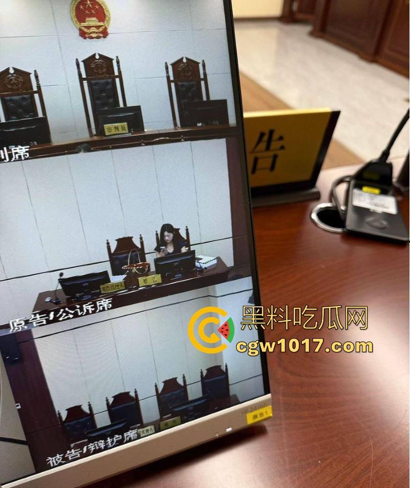 山东精英女律师【林彩虹】不雅视频流出,西装女御姐法院的铁娘子,无论你平时再猛,在大鸡巴面前还是乖乖被降伏!-2