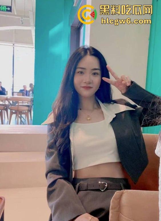 江苏绿帽癖朋友笔记本意外曝光私密性爱视频!老婆在床上大尺度回应他换人也行,朋友关系铁到不知如何下手!-2