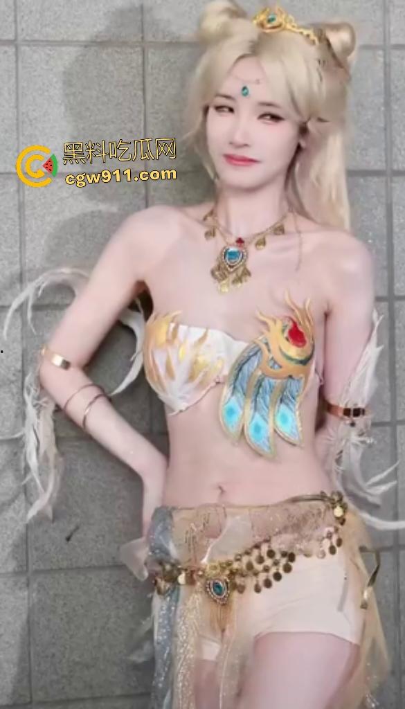 内蒙师大【朱林】漫展coser,加粉丝微信赚零花直操紧逼,骑乘鸡巴技术巅峰,肯定骑过百根鸡巴!-1