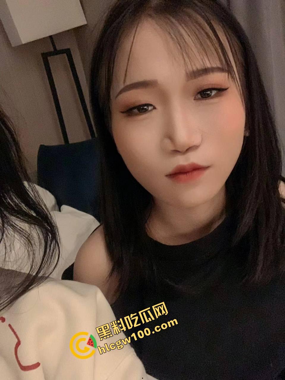 长沙芙蓉区专业做鸡反差骚婊『曹欣安』自拍抠逼全裸洗澡 约炮顾客操逼性爱遭外泄!独家曝光流出!-3